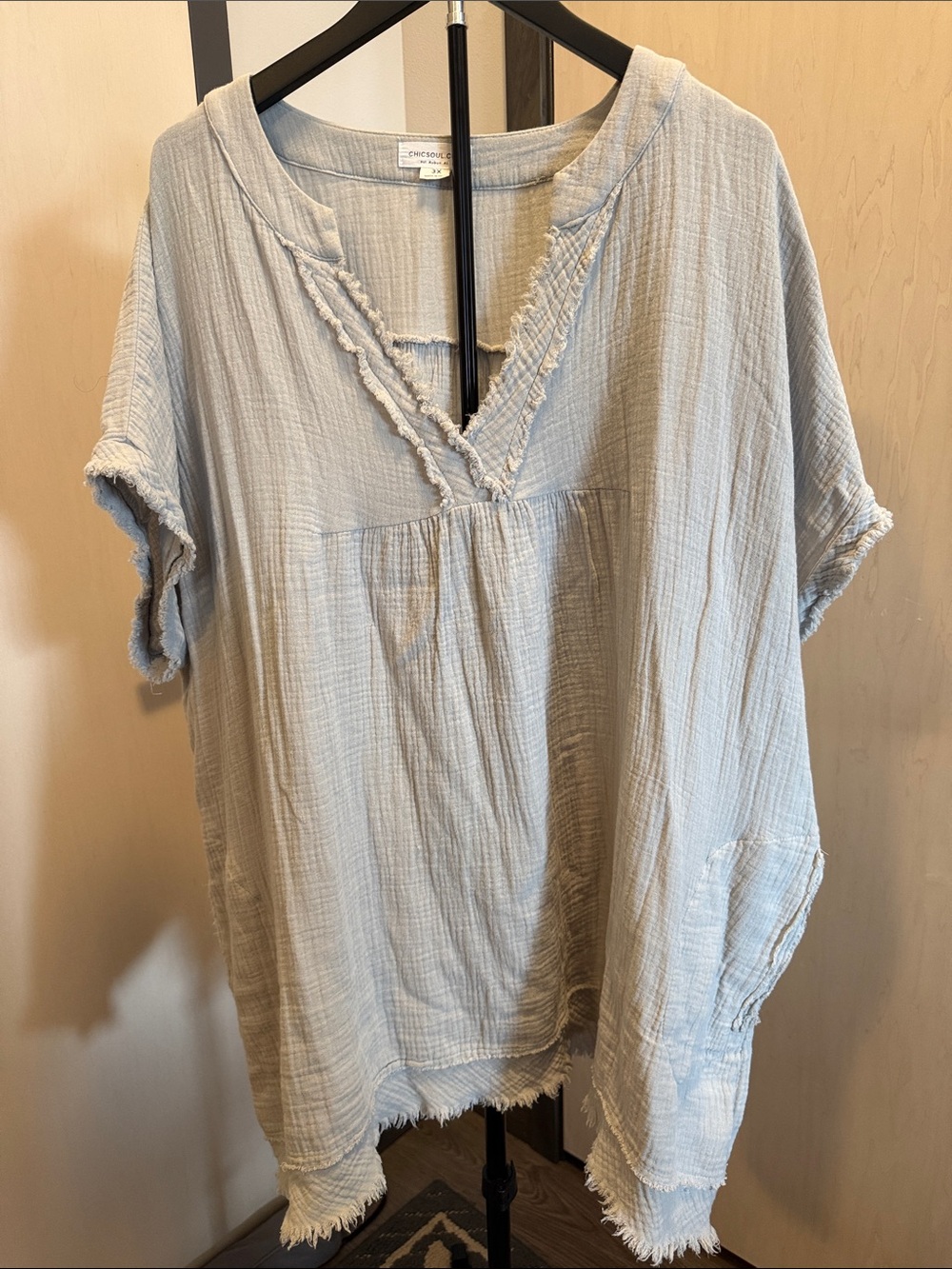 Chic Soul Light Gray Frayed V-Neck Tunic